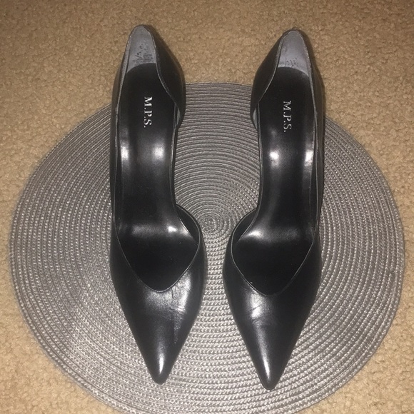 M.P.S new heels - Picture 1 of 7